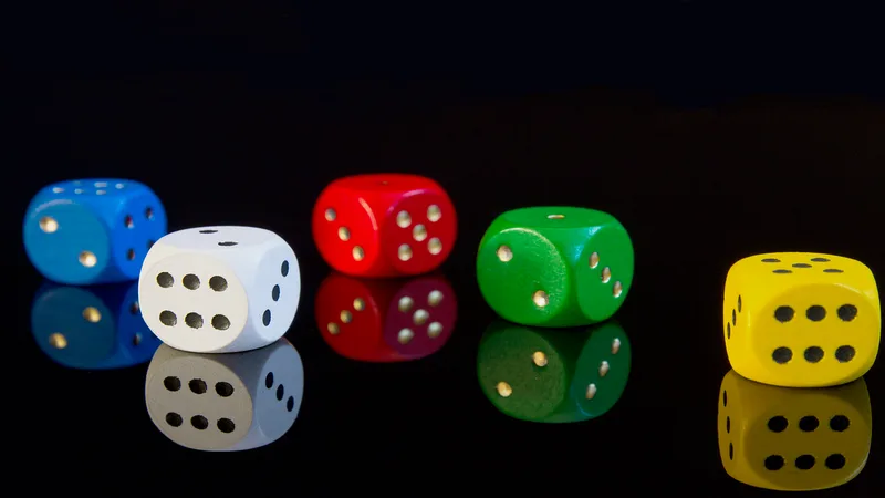 Đăng Ký fb88banca Nhận Thưởng 2026 | dice,  gambling,  gamble,  risk,  happiness,  game bank,  profit,  lose,  to play,  casino,  gambling addiction,  contest,  reflection,  black background,  dice,  dice,  dice,  dice,  dice,  gambling,  risk,  risk,  casino,  casino,  casino,  casino